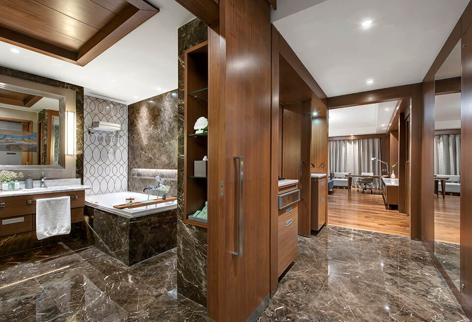 Regnumcarya Crown Villa Bathroom 3