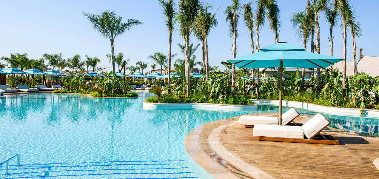 REGNUM THE CROWN BLUE POOL Slider 3