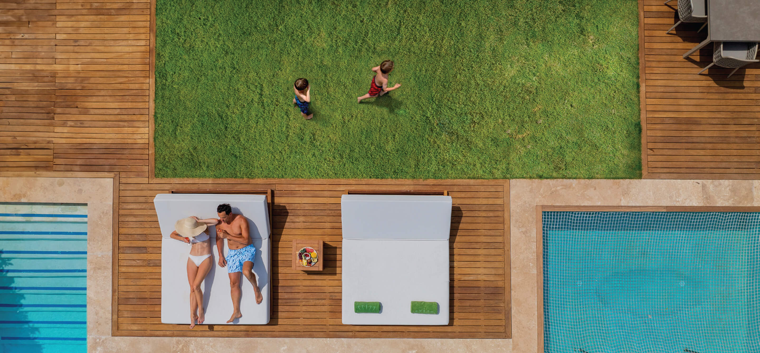 Regnum The Crown Otellerimiz Banner